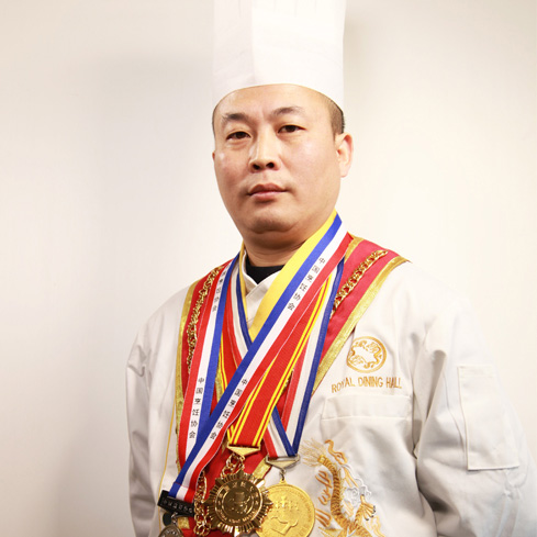 李伟