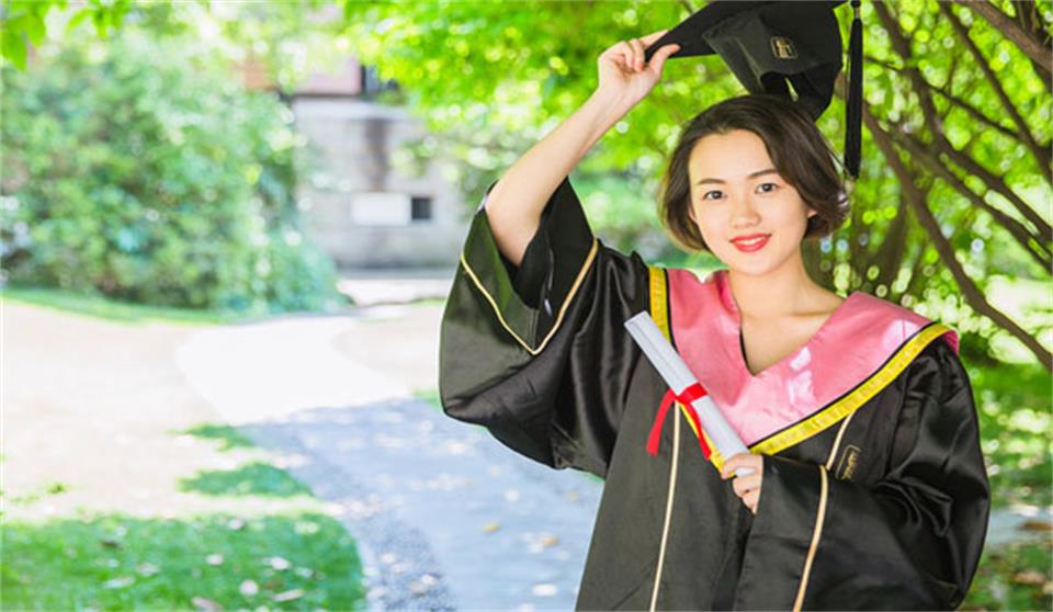 新加坡留学