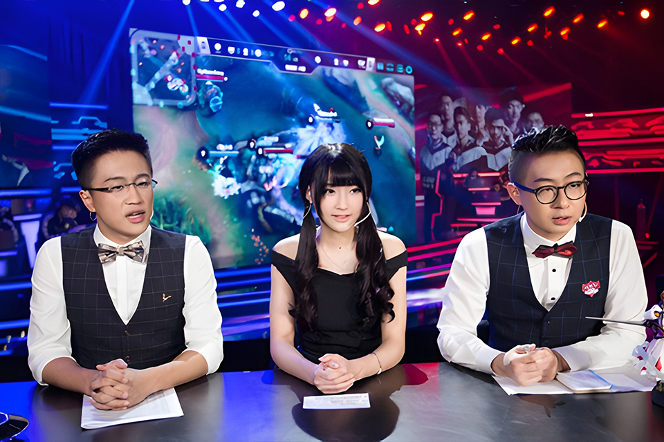 上海英雄联盟赛事解说班