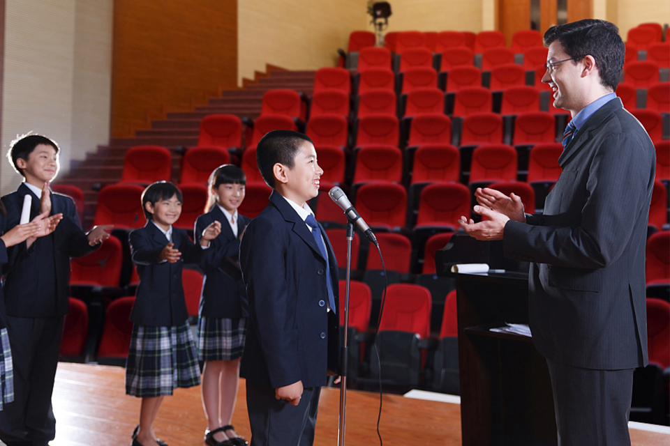 深圳领袖青少年菁英演说