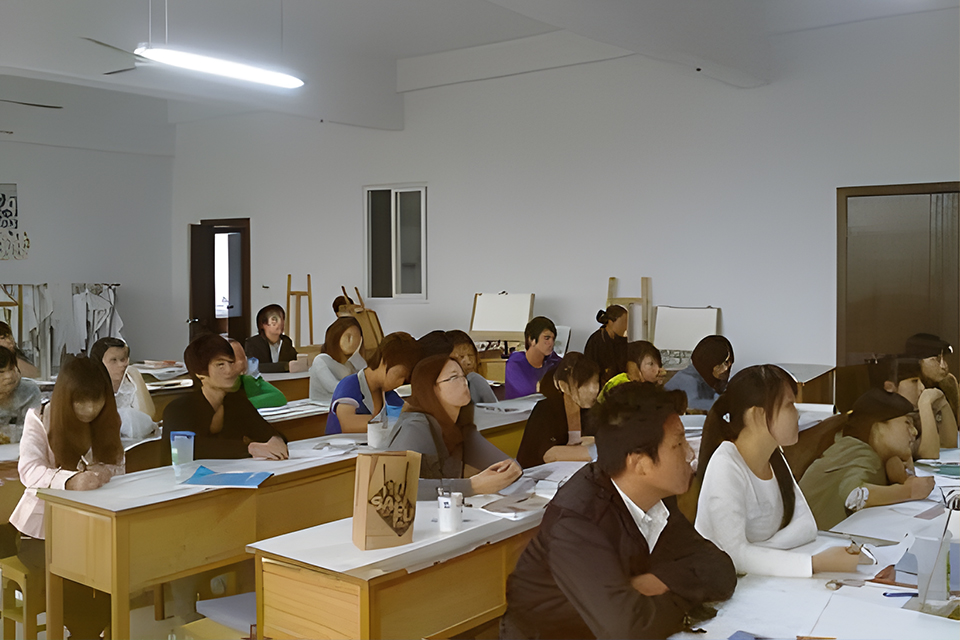 苏州五年服装设计大专班