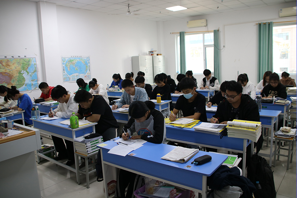 济南文化课封闭特训营