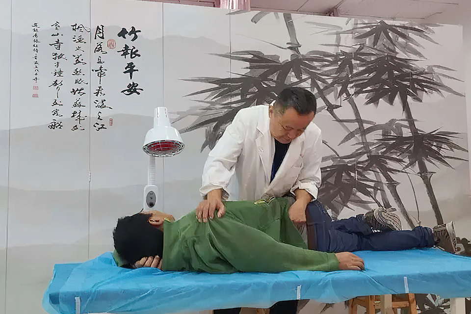 北京达摩中医正骨手法