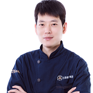 包朋辉