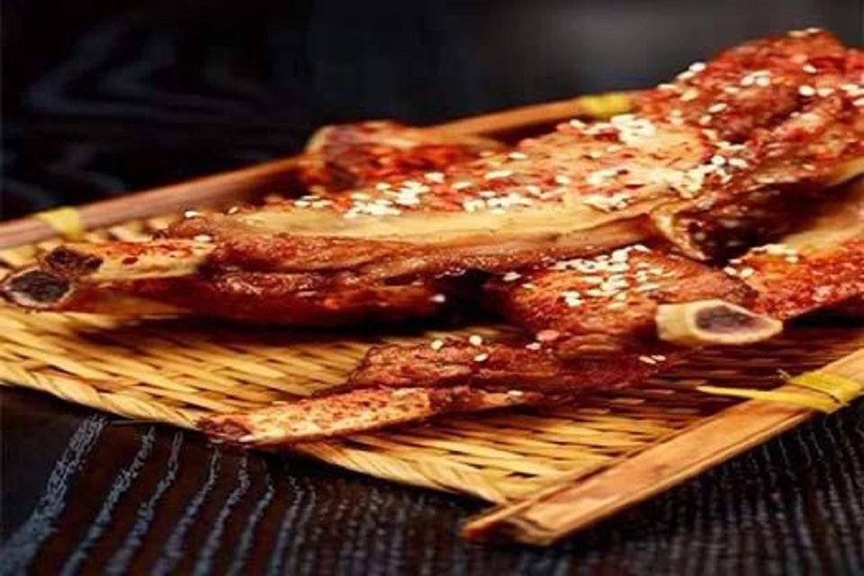 哈尔滨引航烤骨头