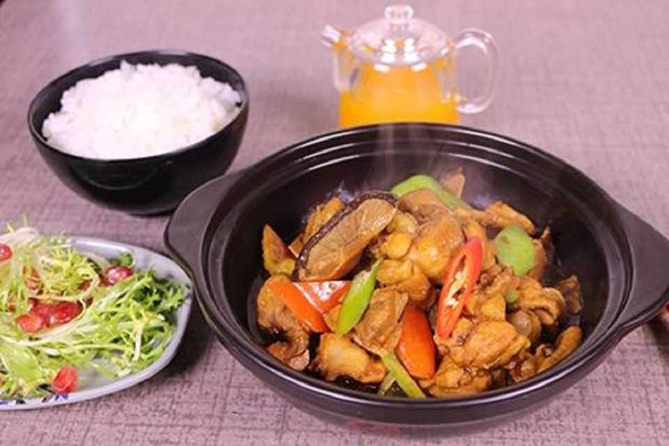 哈尔滨黄焖鸡米饭