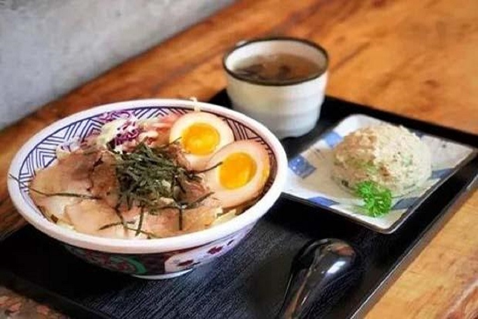 哈尔滨日式米饭套餐