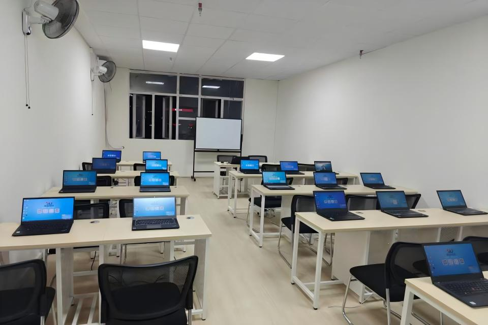 美迪教育（湖南邵阳校区）校区环境